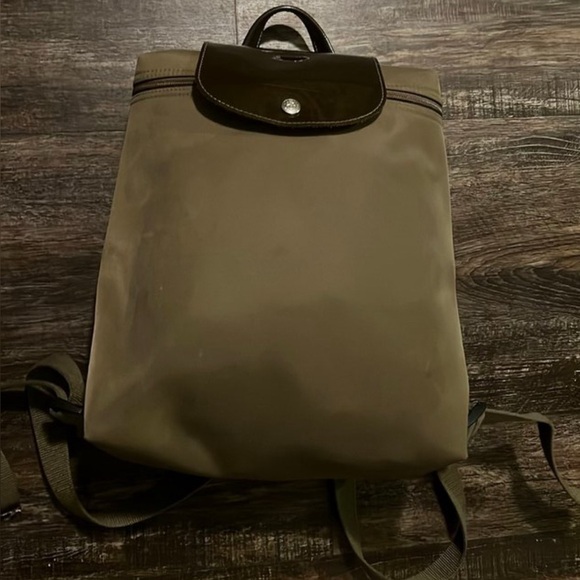 Longchamp Forest Green Classic Style Backpack - Picture 2 of 2